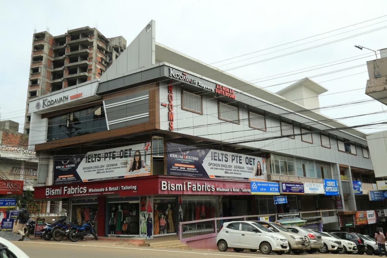 Kodavath Regency Alwaye Esterno foto